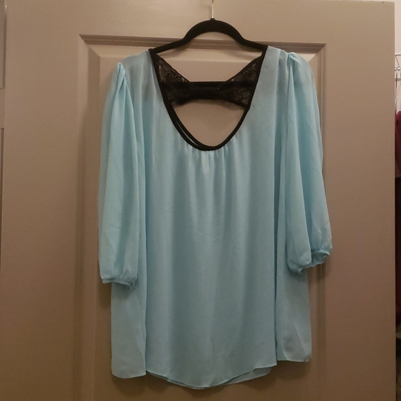 Flowy Top - Picture 2 of 4